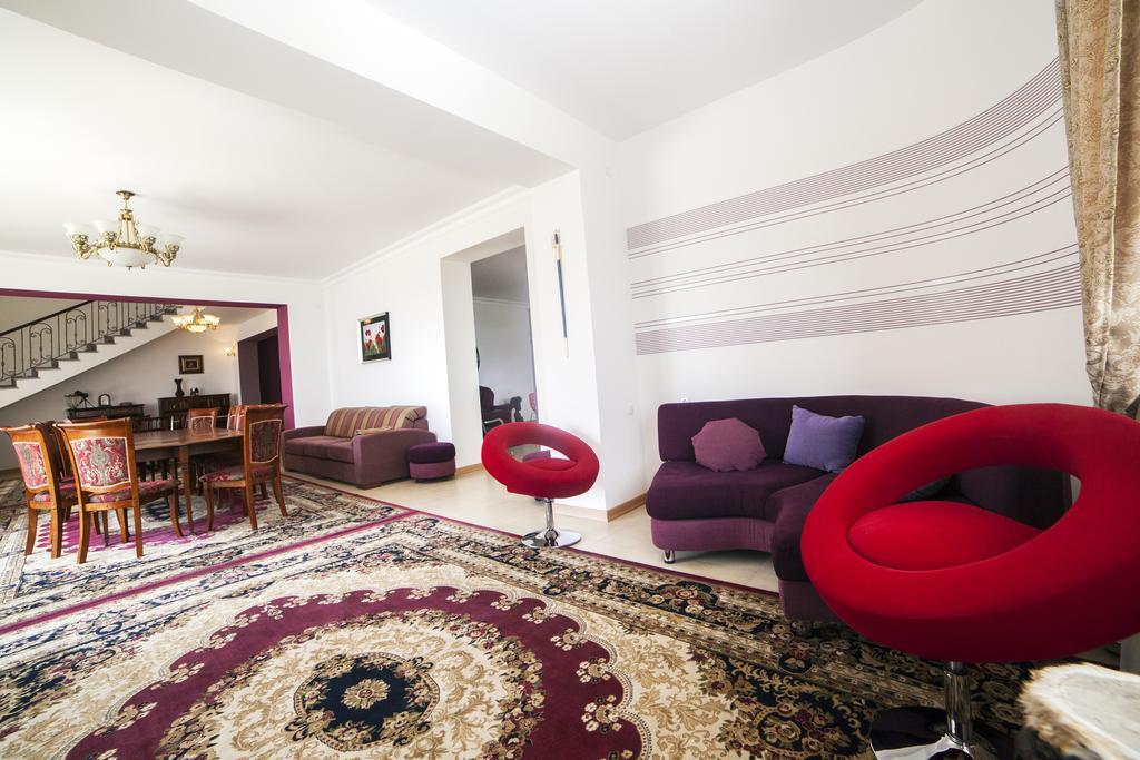 Sevan Villa Room photo