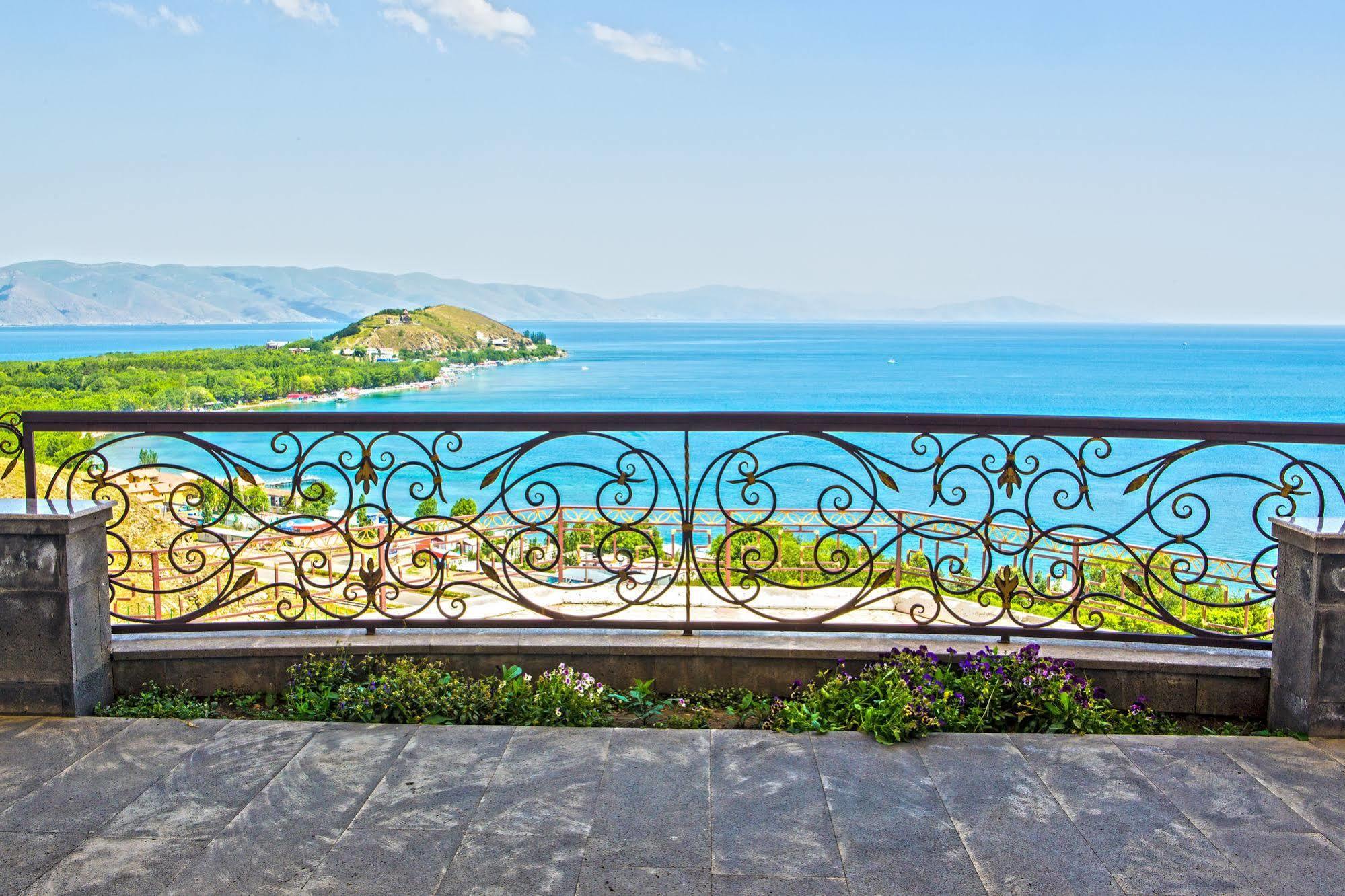 Sevan Villa Exterior photo